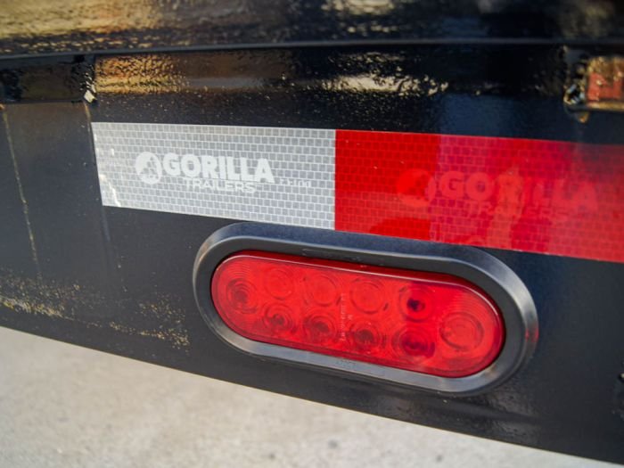 8.5x22 Straight Deckover Trailer (2) 7K Axles with Slide Out Ramps - Image 2