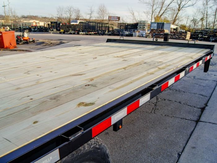 8.5x22 Straight Deckover Trailer (2) 7K Axles with Slide Out Ramps - Image 3